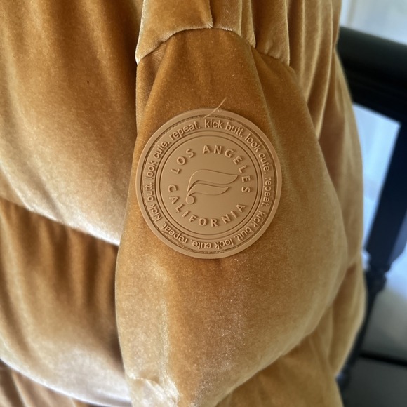 Fabletics Wander Velour Cropped Puffer‎ Sz 2XL - Picture 4 of 7